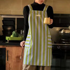 Breathable Microfiber Vertical Stripe Apron With Pockets