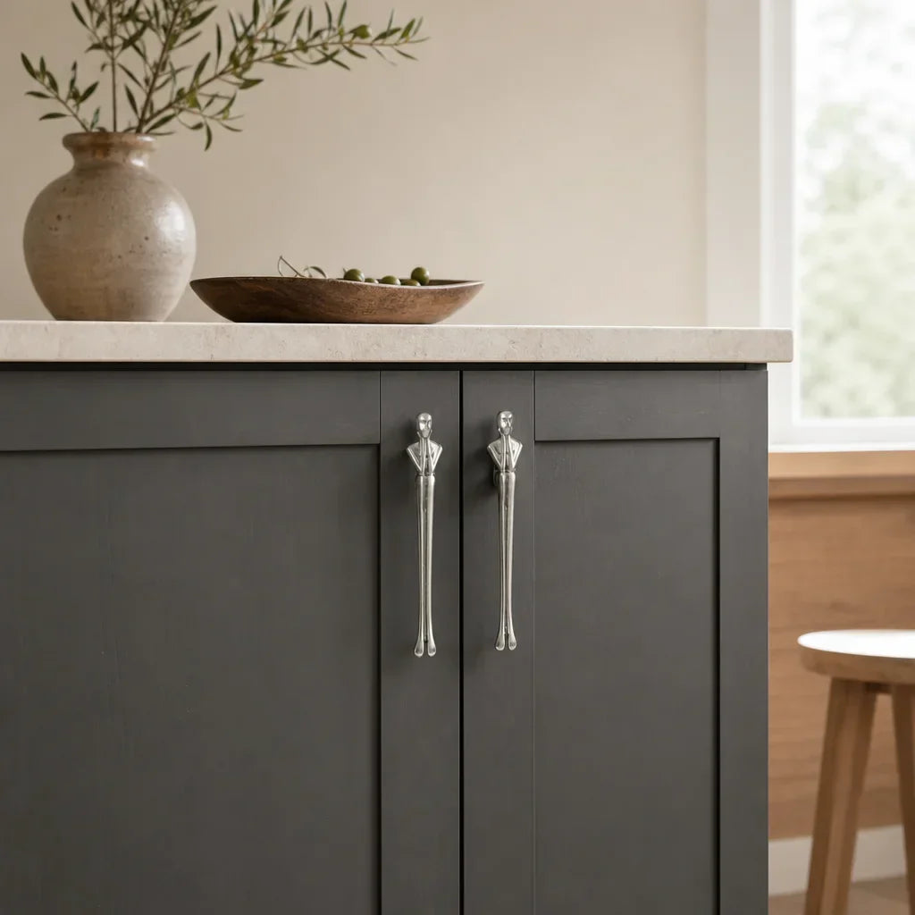 Cabinet Handle Solid Brass Thinker Design