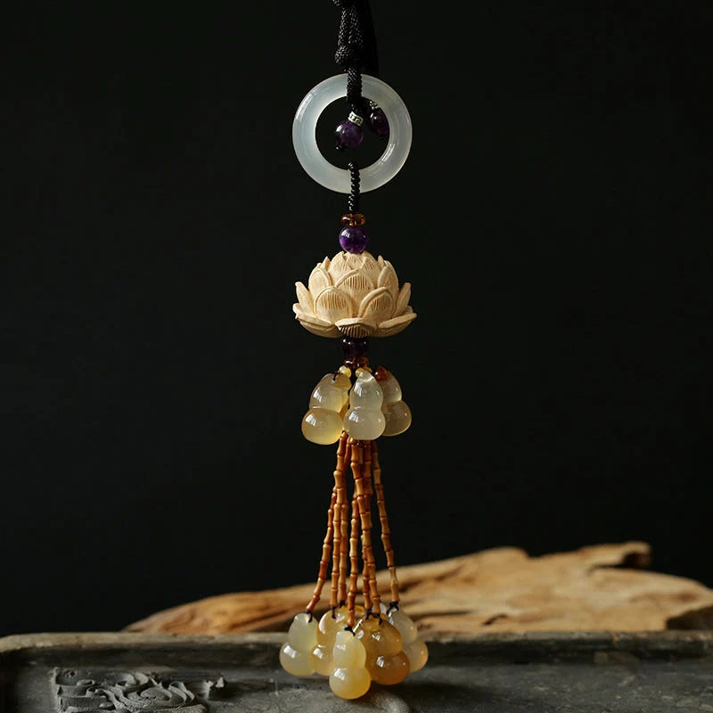 Car Hanging Ornament Handcrafted Boxwood Lotus