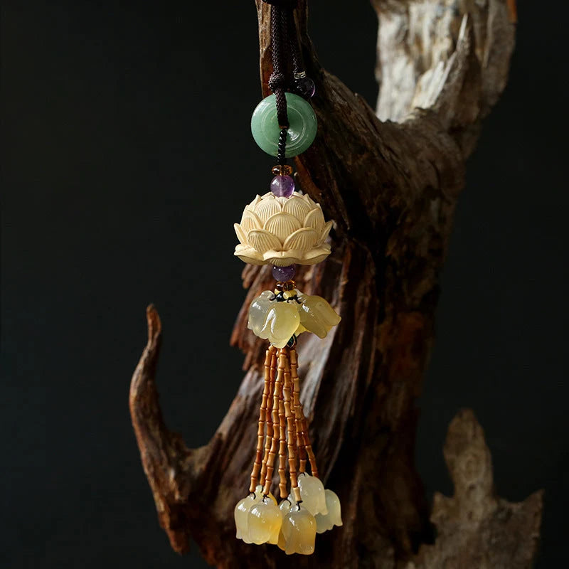 Car Hanging Ornament Handcrafted Boxwood Lotus