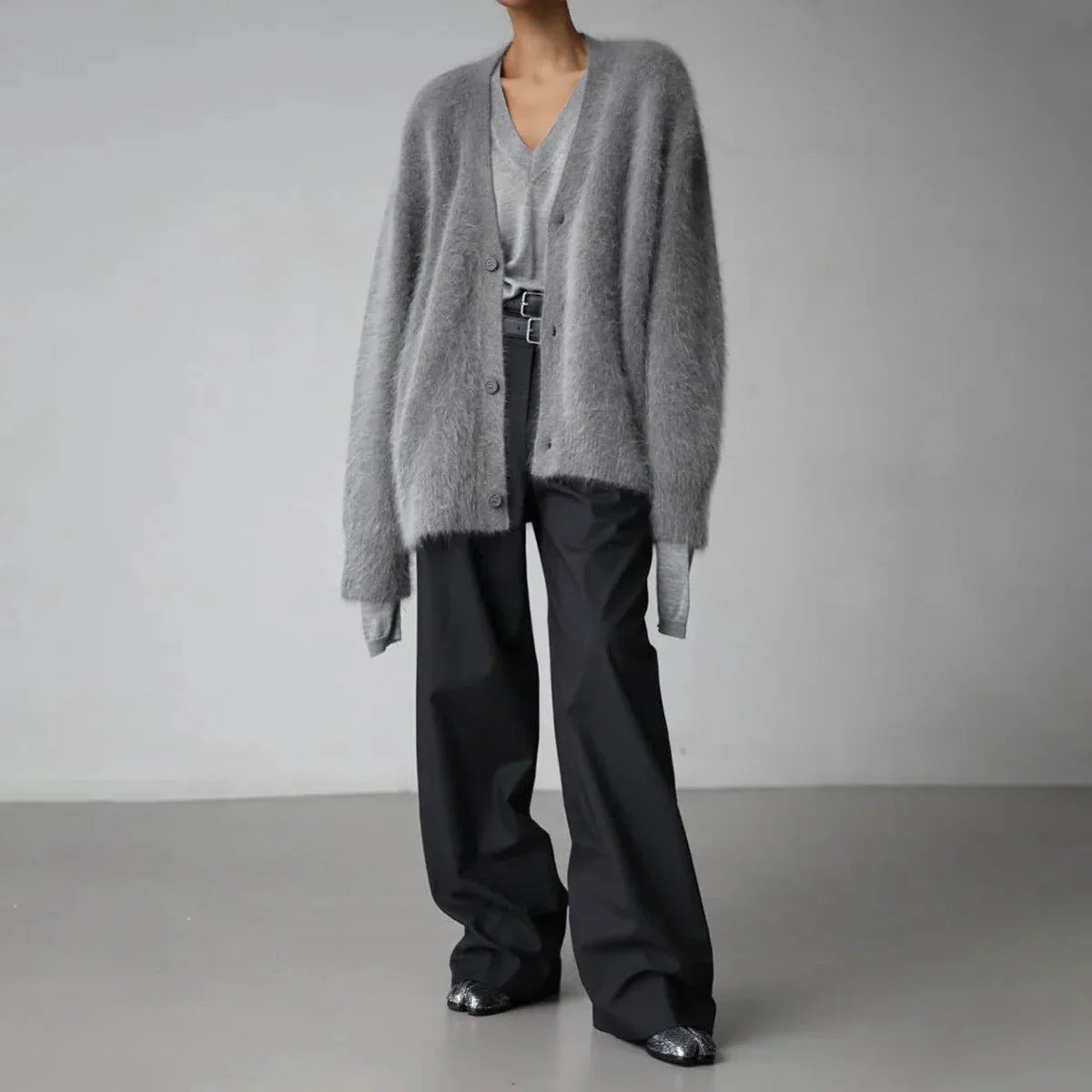 Cardigan V-Neck Fluffy Knit Natural Fiber