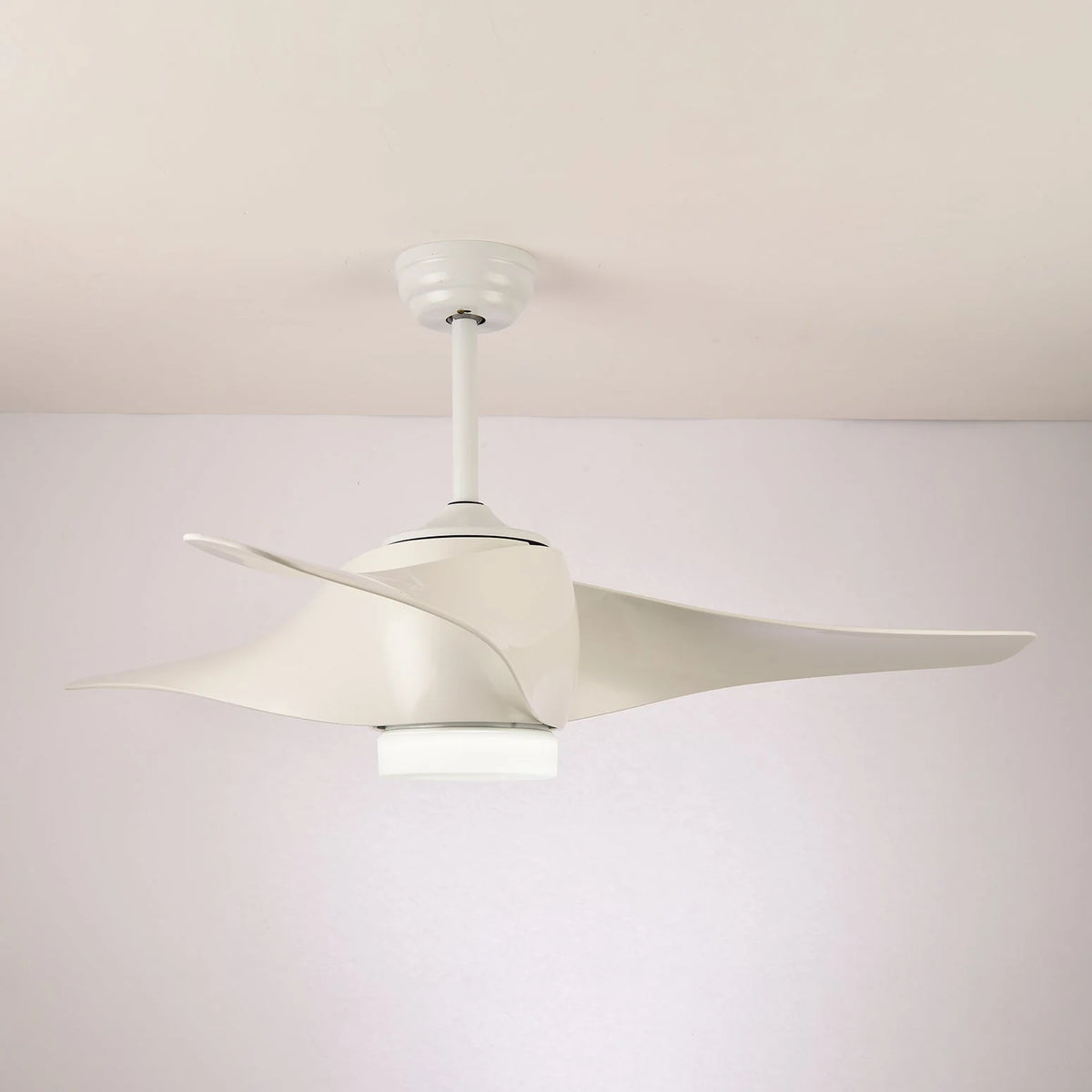 Ceiling Fan 52 Inch Integrated LED & Remote Control