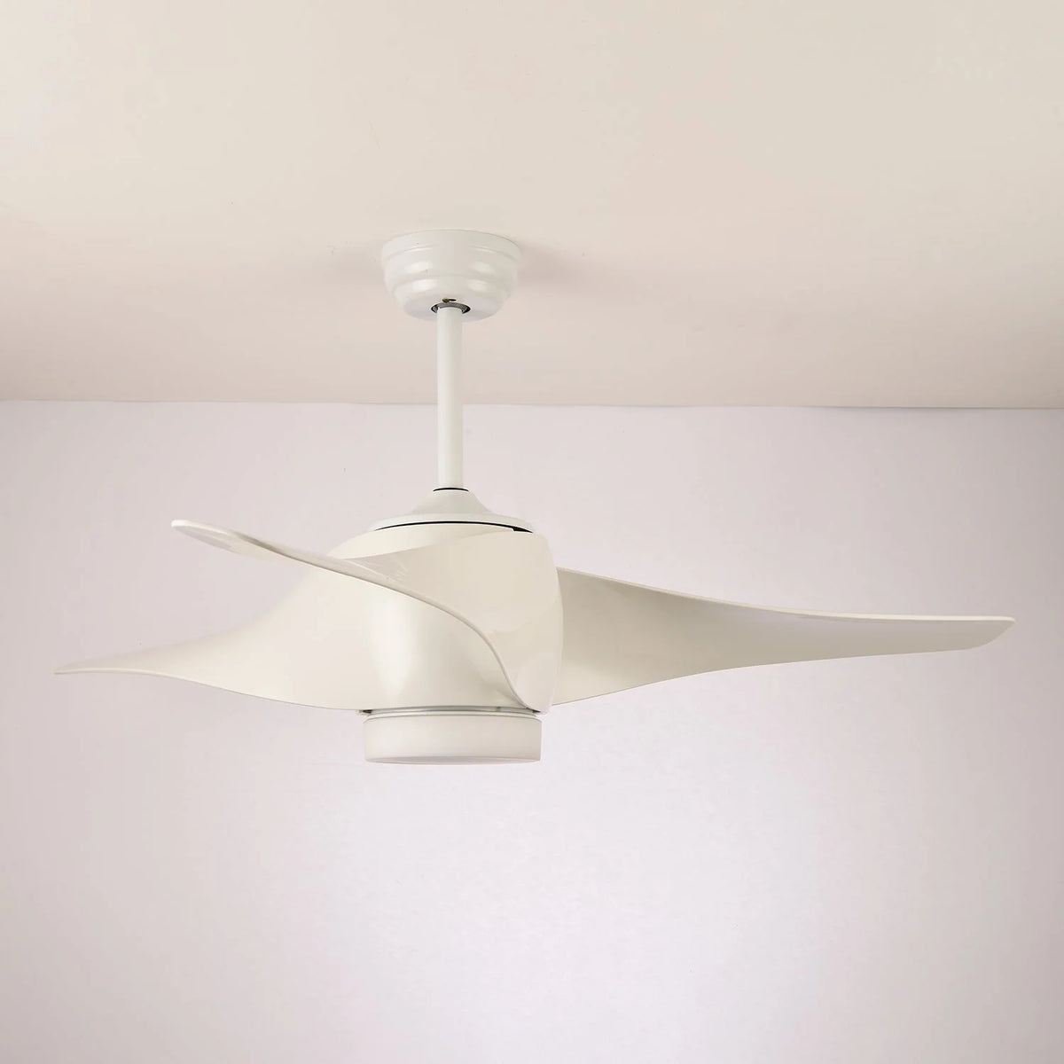 Ceiling Fan 52 Inch Integrated LED & Remote Control