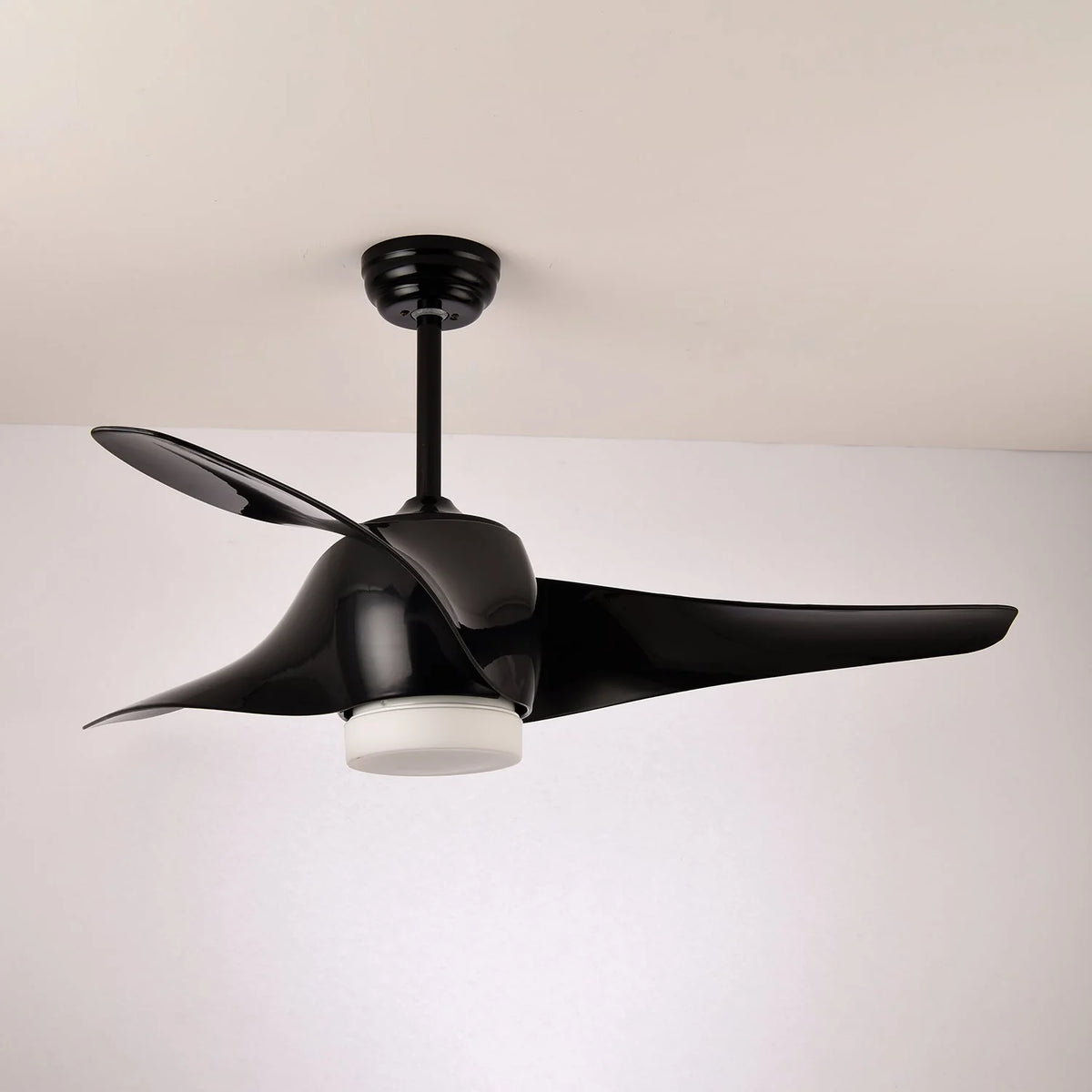Ceiling Fan 52 Inch Integrated LED & Remote Control