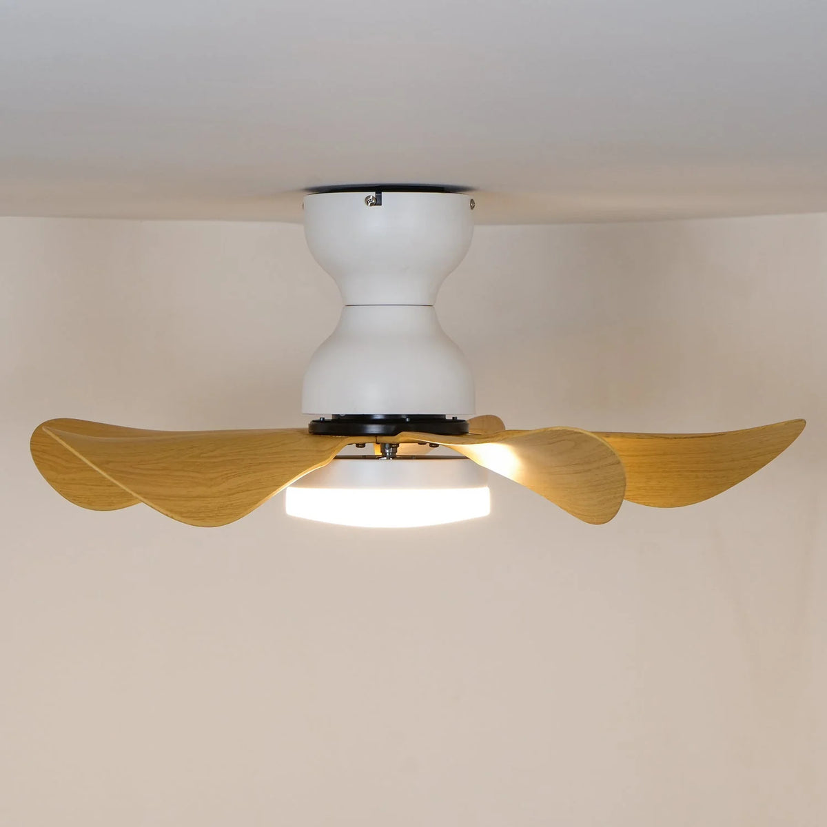 Ceiling Fan Integrated LED & Remote Control Whisper-Quiet Motor