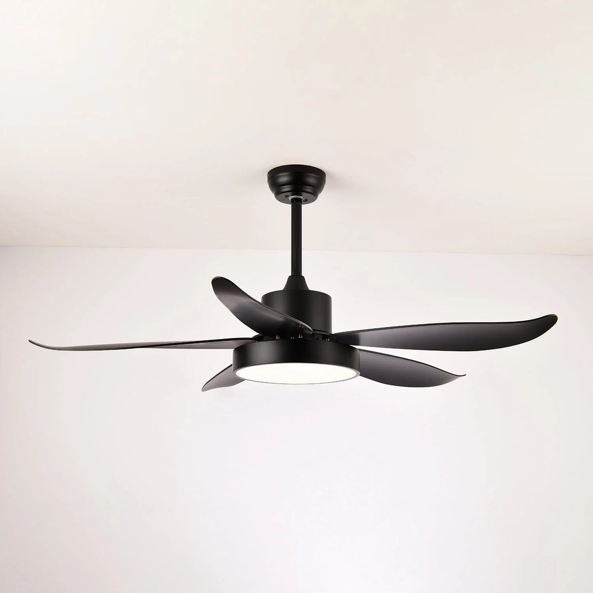 Ceiling Fan Integrated LED Whisper-Quiet 6-Speed Remote