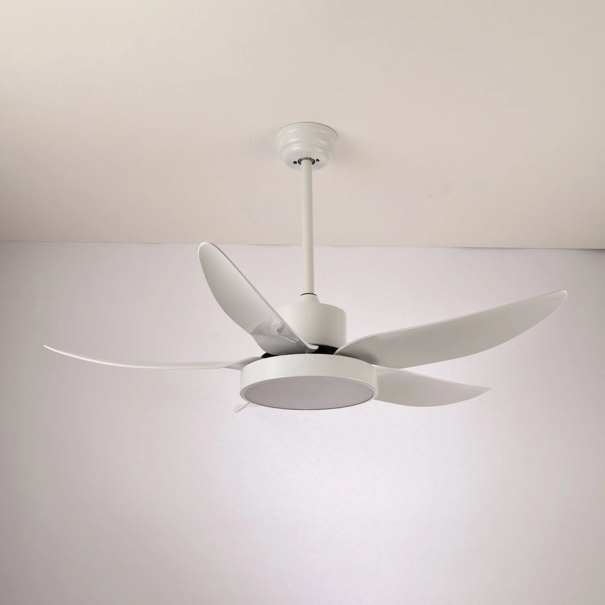 Ceiling Fan Integrated LED Whisper-Quiet 6-Speed Remote