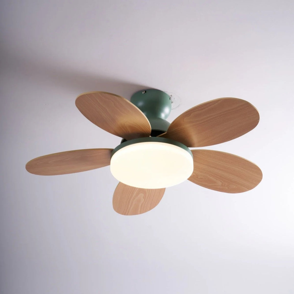 Ceiling Fan LED Light & Remote Quiet Reversible Motor