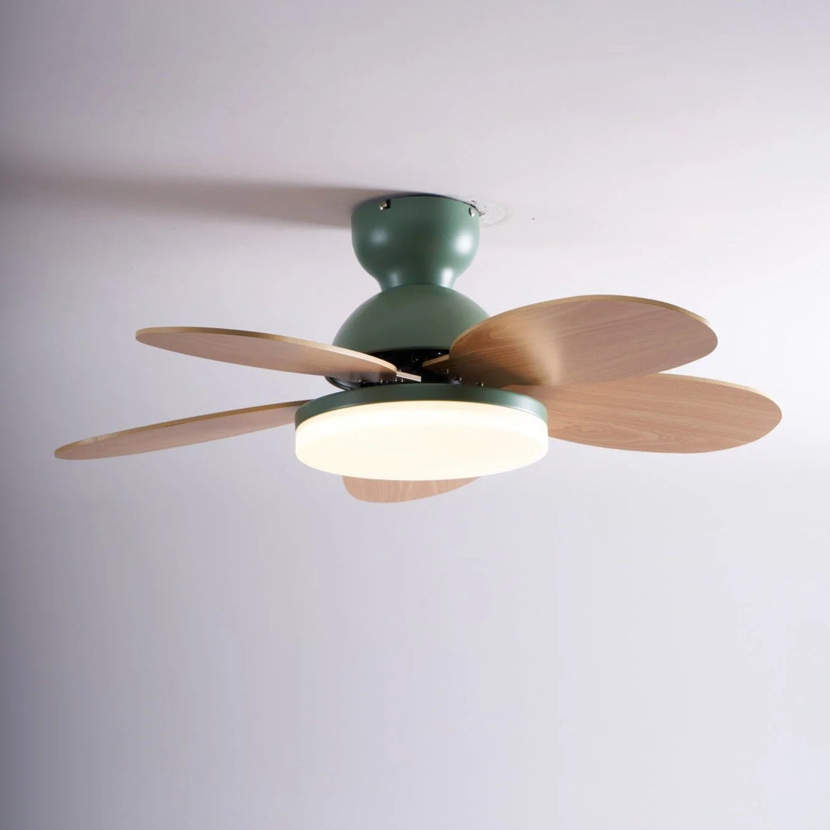 Ceiling Fan LED Light & Remote Quiet Reversible Motor