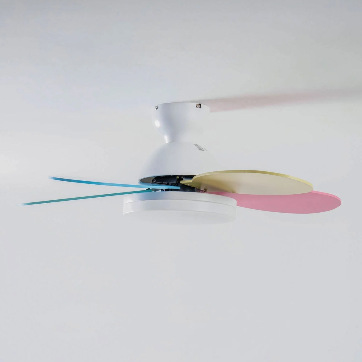 Ceiling Fan LED Light & Remote Quiet Reversible Motor