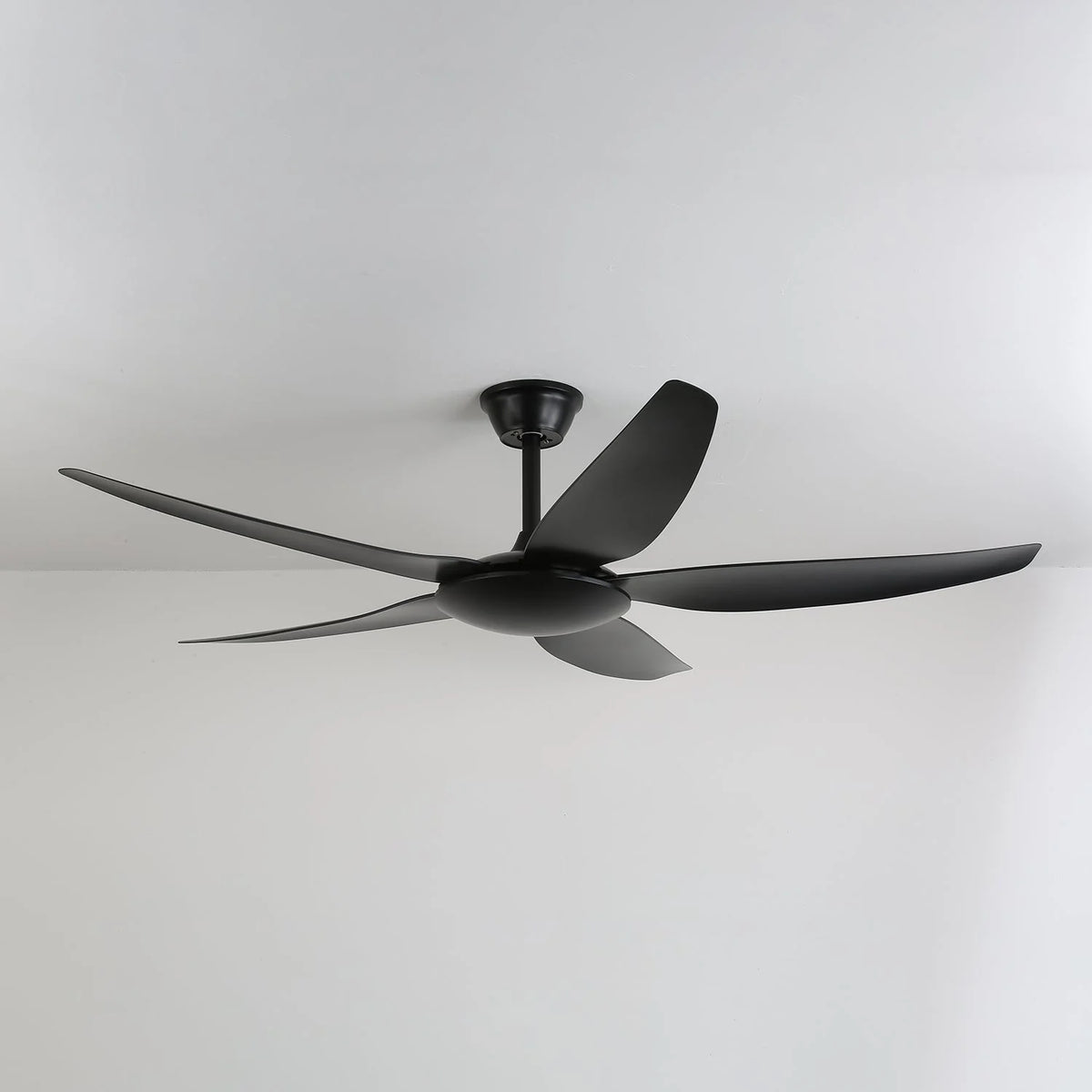 Ceiling Fan Six Speeds Integrated Light & Remote