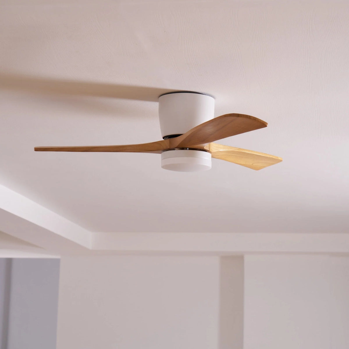 Ceiling Fan Whisper-Quiet DC Motor Natural Wood Blades