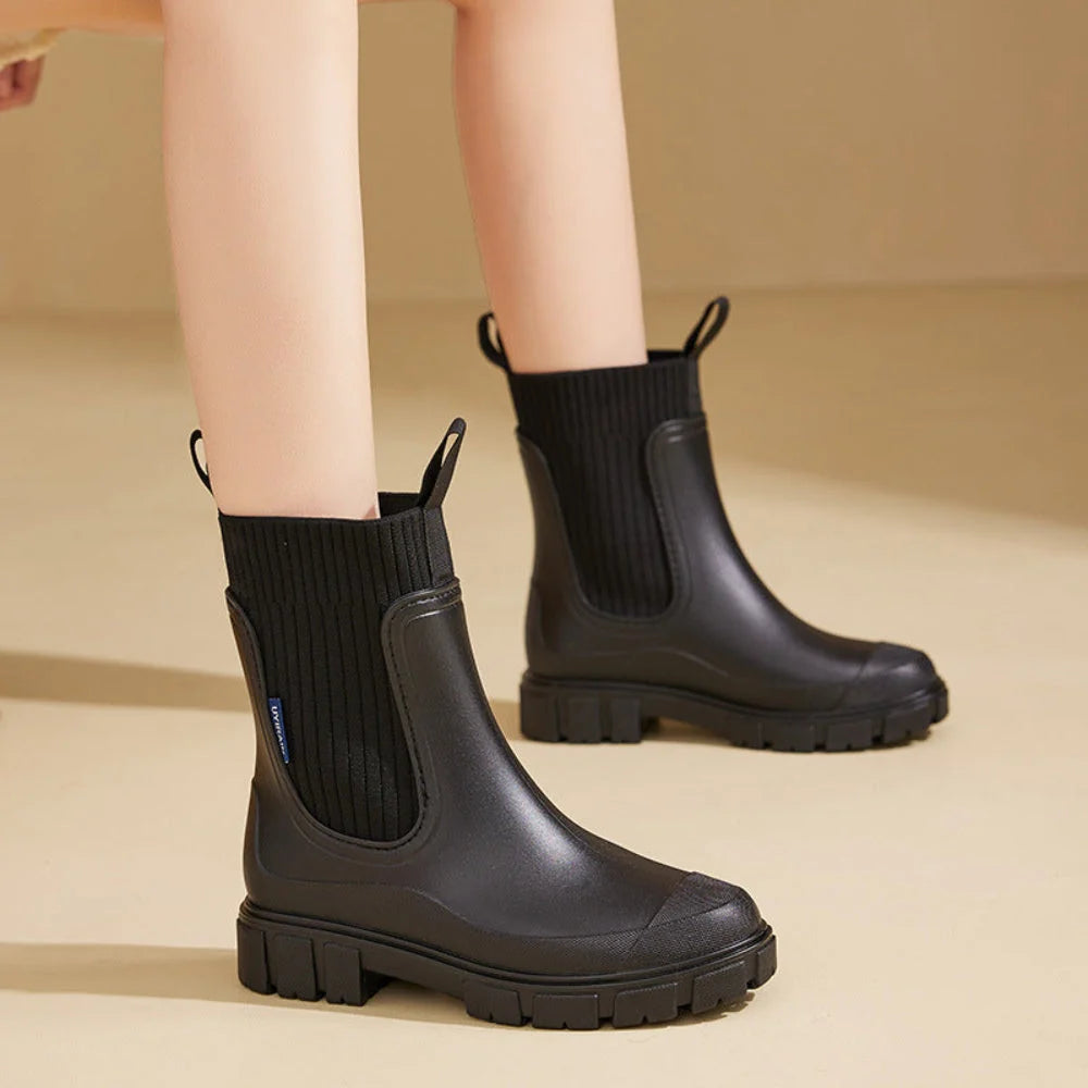 Chelsea Boots Waterproof Slip-On Grippy Tread
