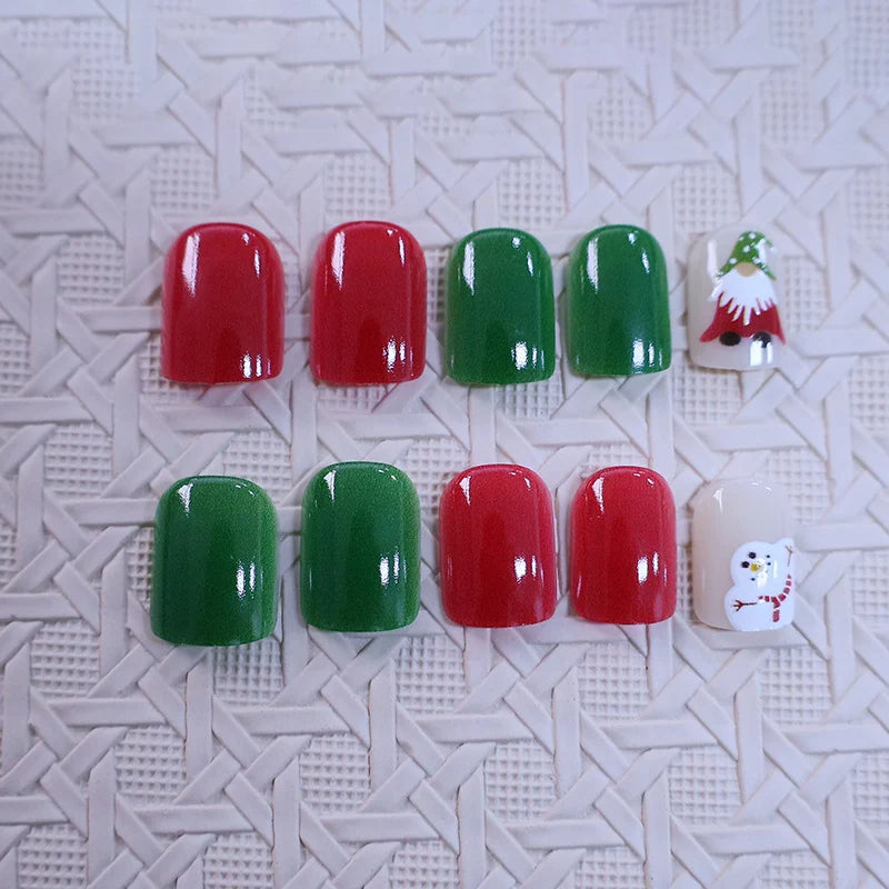 Christmas Nail Art Kit Festive Designs & Chip-Resistant Polish