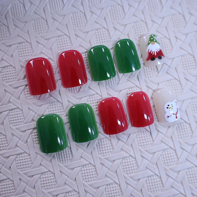 Christmas Nail Art Kit Festive Designs & Chip-Resistant Polish