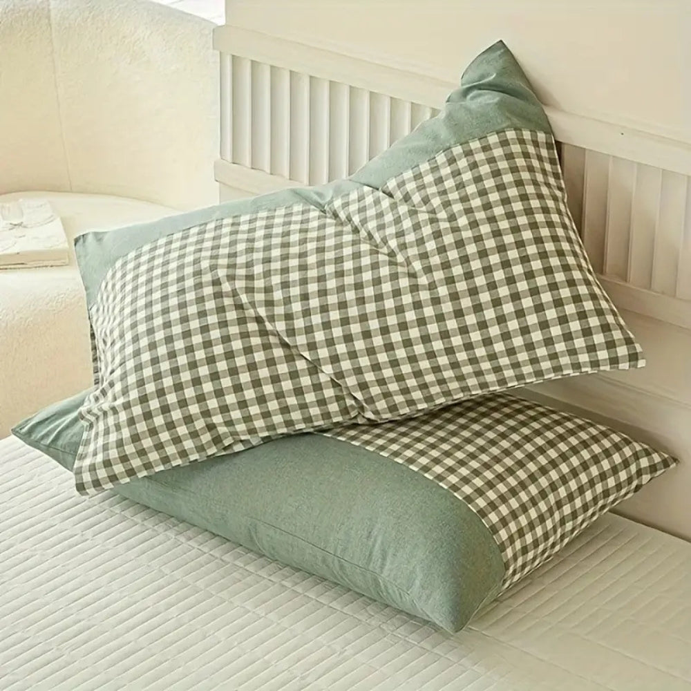 Classic Gingham Soft Microfiber Pillowcase (Queen 19x29 in)