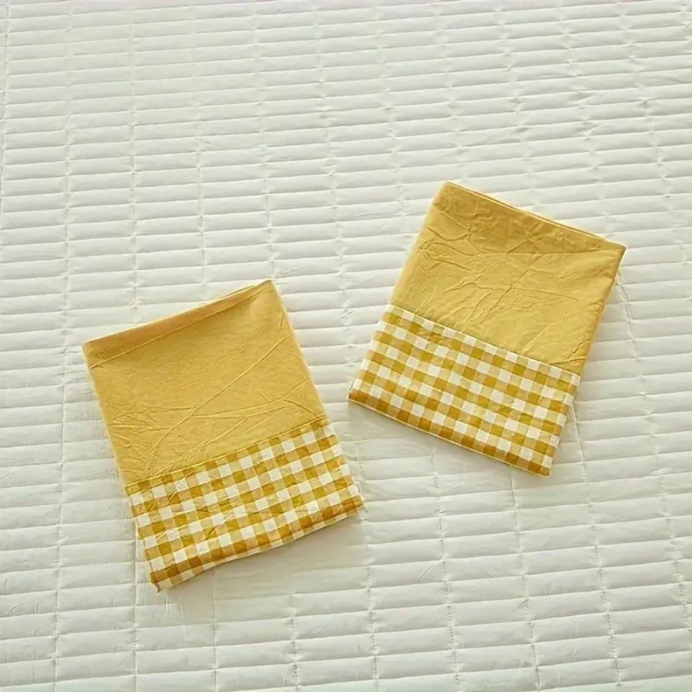 Classic Gingham Soft Microfiber Pillowcase (Queen 19x29 in)