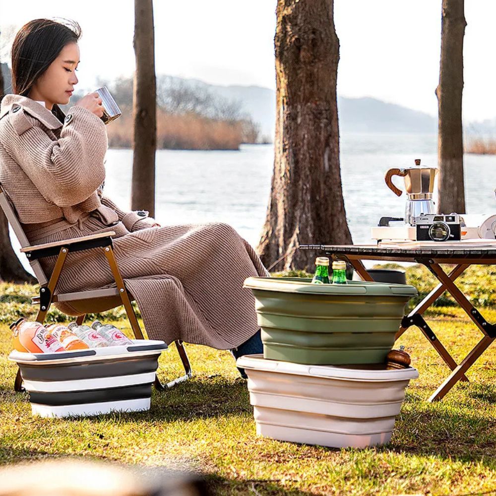 Collapsible Self-Standing Plastic Utility Basket