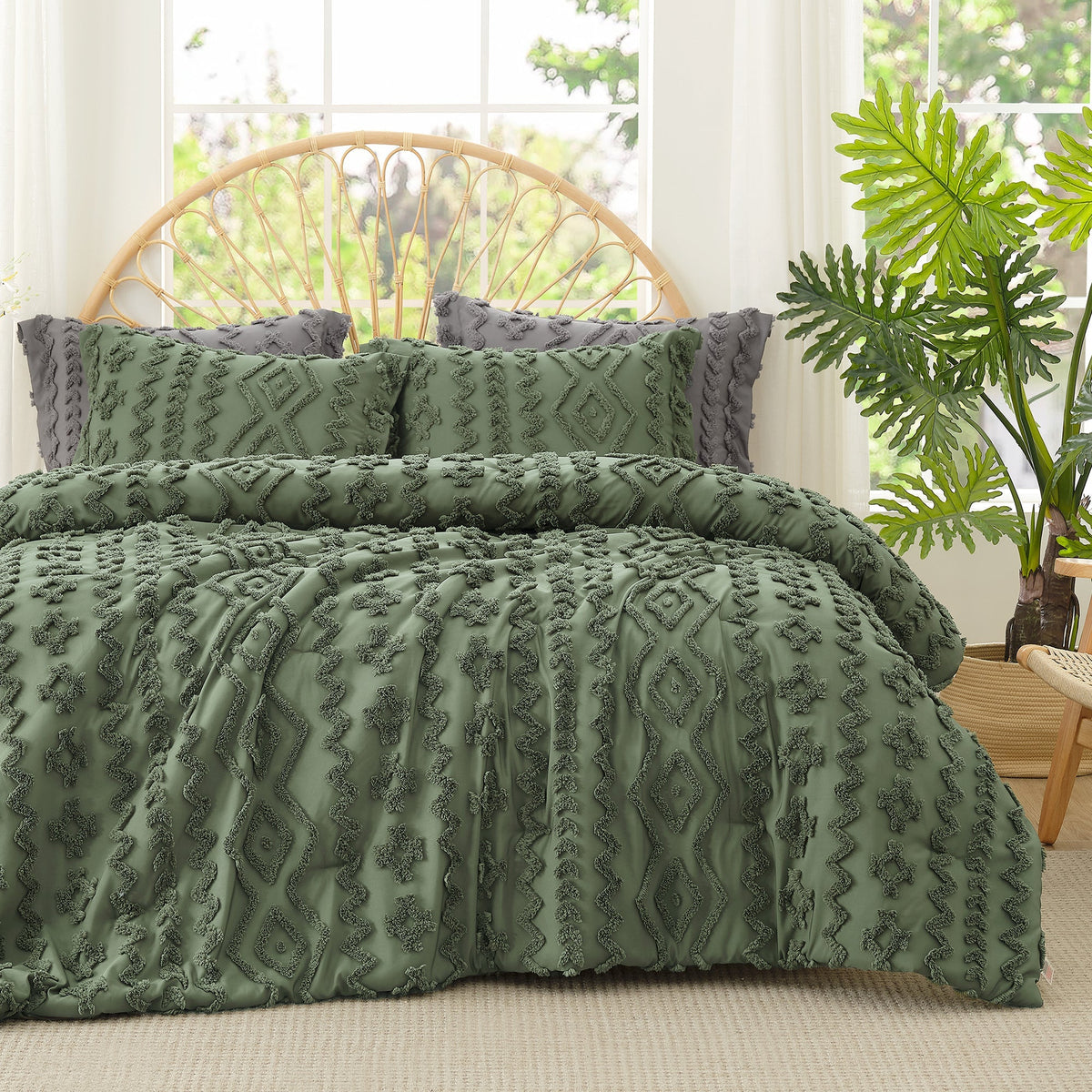 Comforter Set Intricate Embroidery Ultra-Soft & Breathable Machine Washable