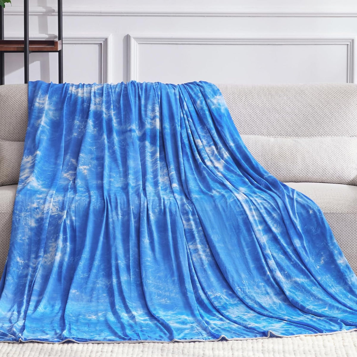Cooling Blanket Arc-Chill Lightweight & Breathable