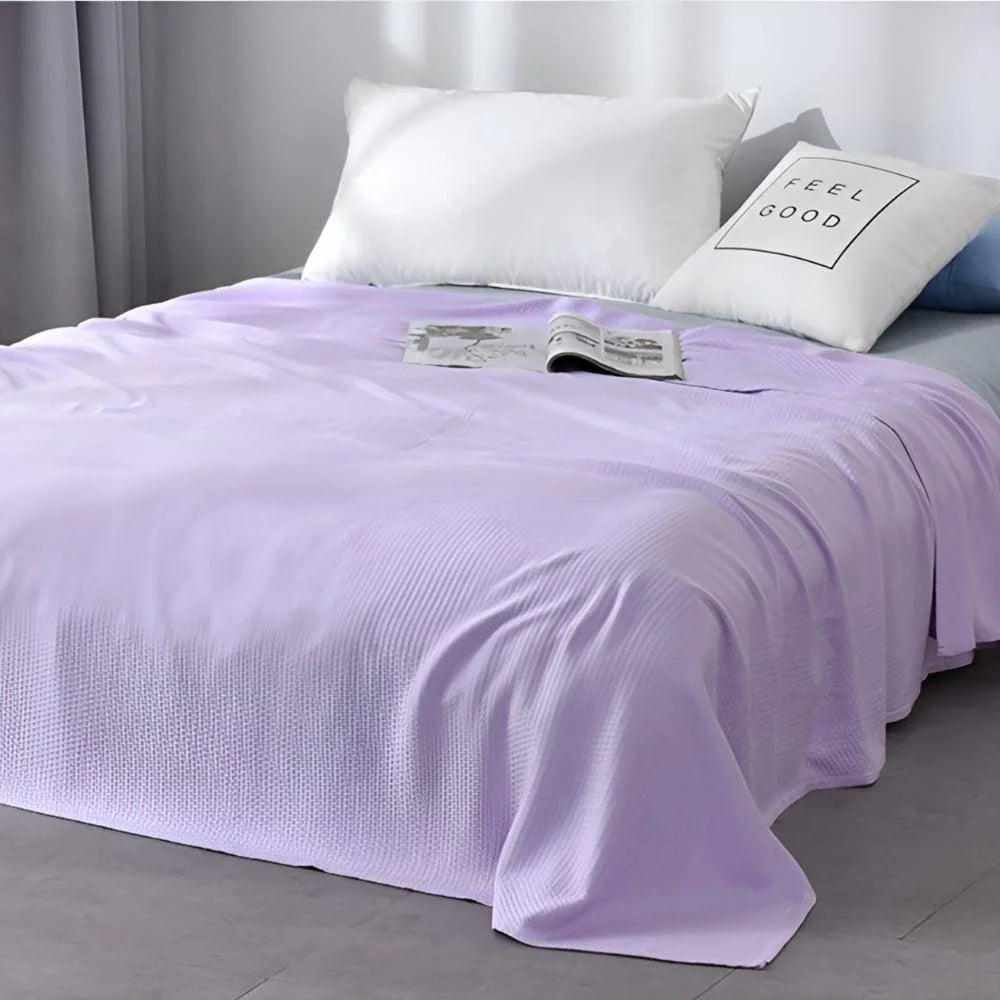 Cooling Blanket Bamboo Heat-Wicking Lightweight & Machine Washable