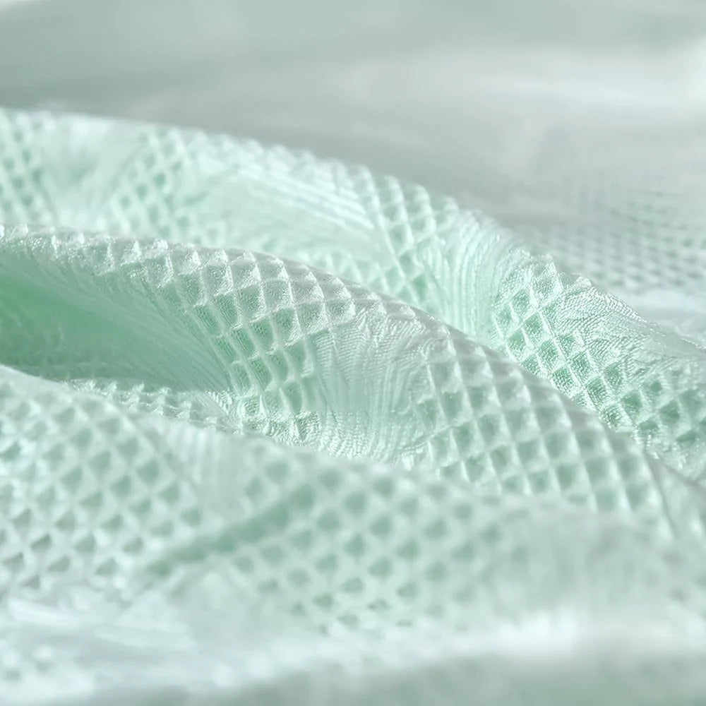 Cooling Blanket Bamboo Heat-Wicking Lightweight & Machine Washable