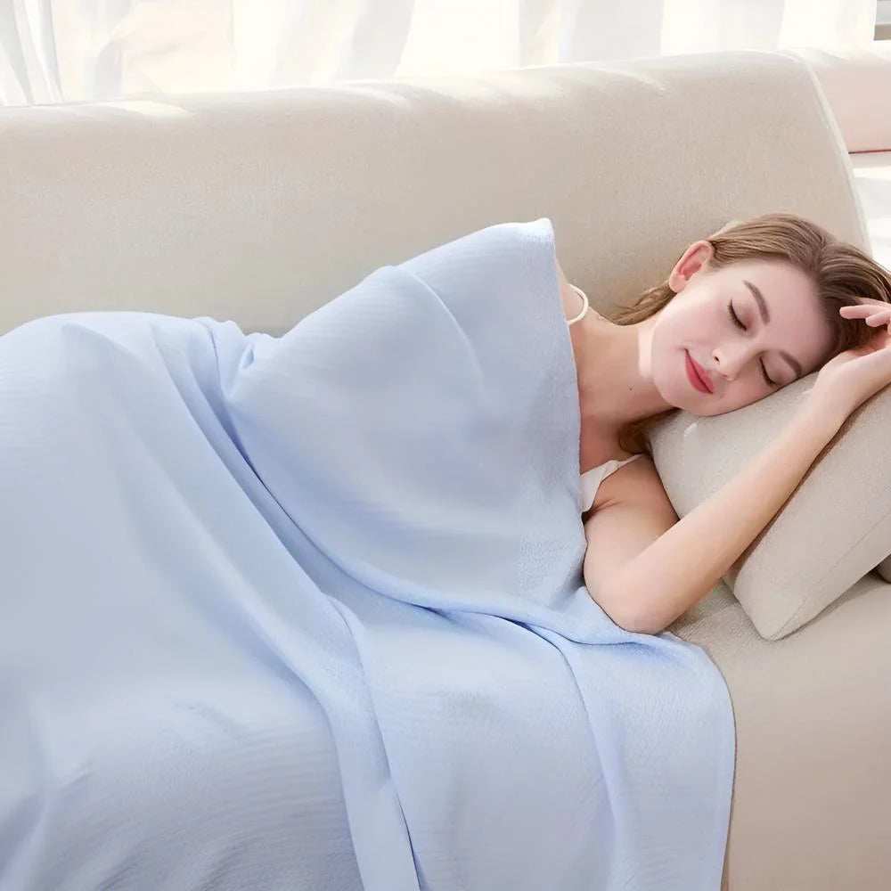Cooling Blanket Bamboo Heat-Wicking Lightweight & Machine Washable