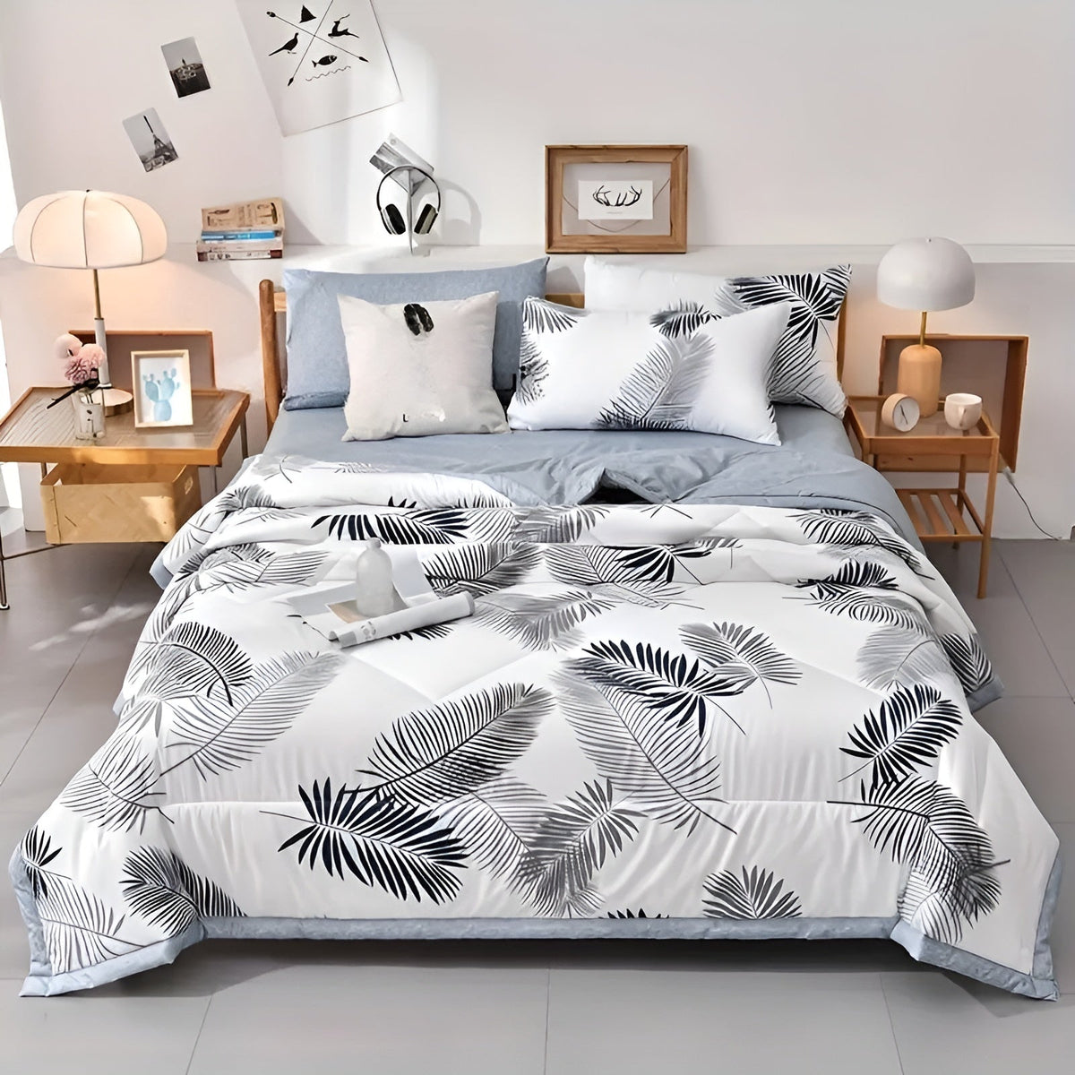 Cooling Blanket Breathable Lightweight Hypoallergenic Fill