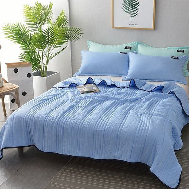 Cooling Blanket Breathable Silk-Like Skin-Friendly