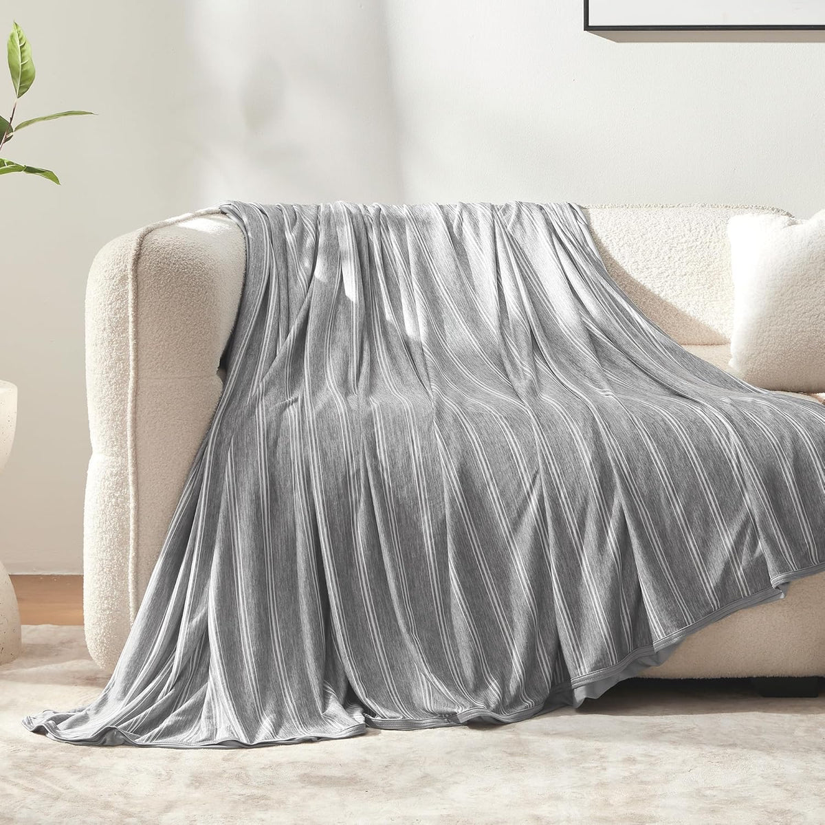 Cooling Blanket Double-Sided Cooling Moisture-Wicking & Fast-Drying