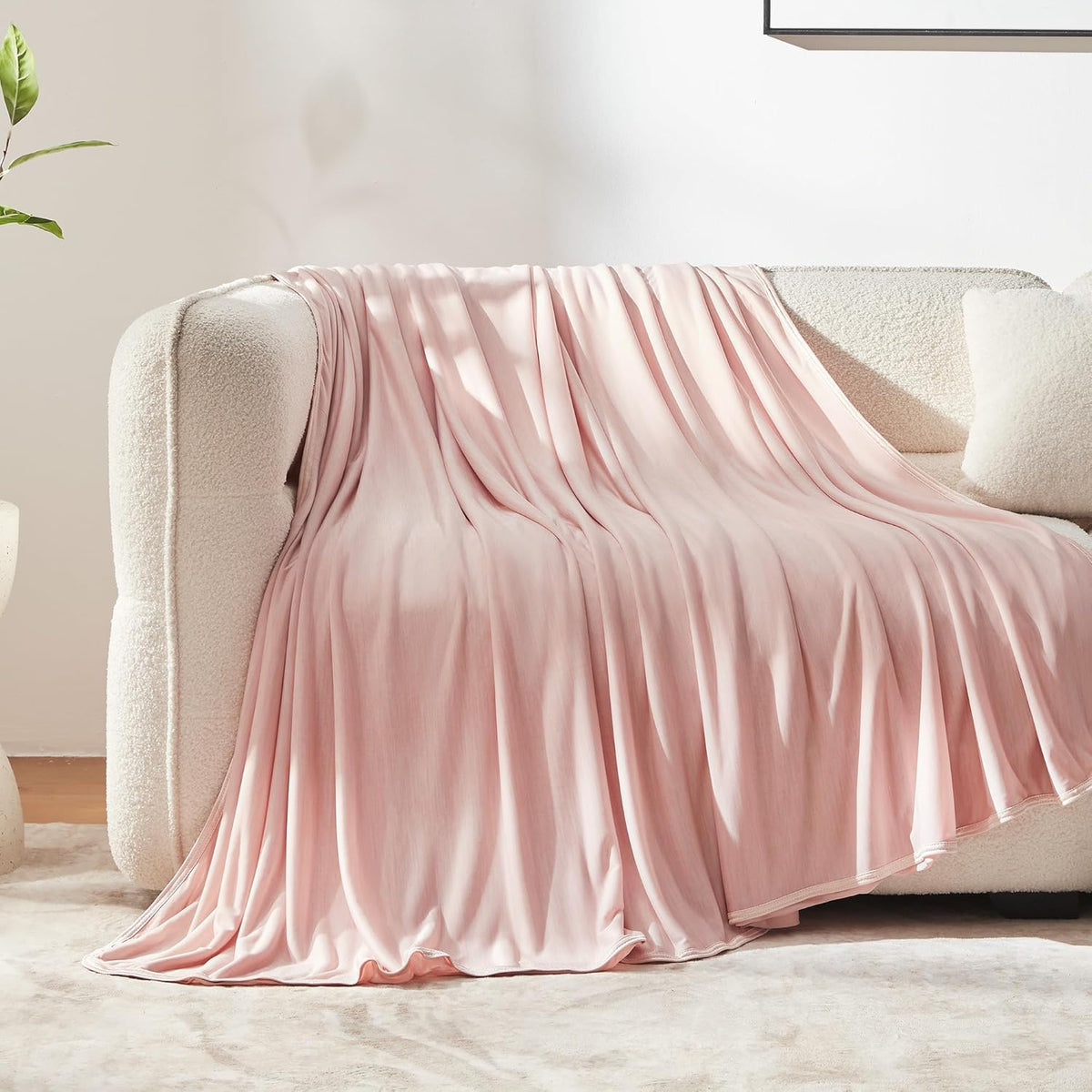 Cooling Blanket Double-Sided Cooling Moisture-Wicking & Fast-Drying