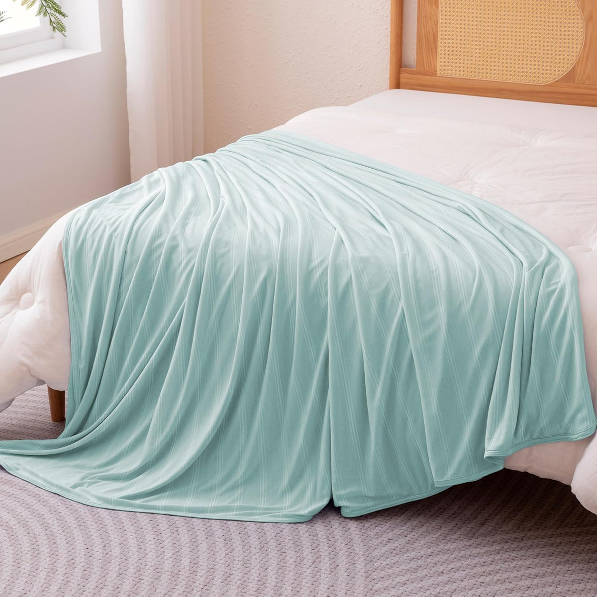 Cooling Blanket Double-Sided Lightweight Nylon & Polyester