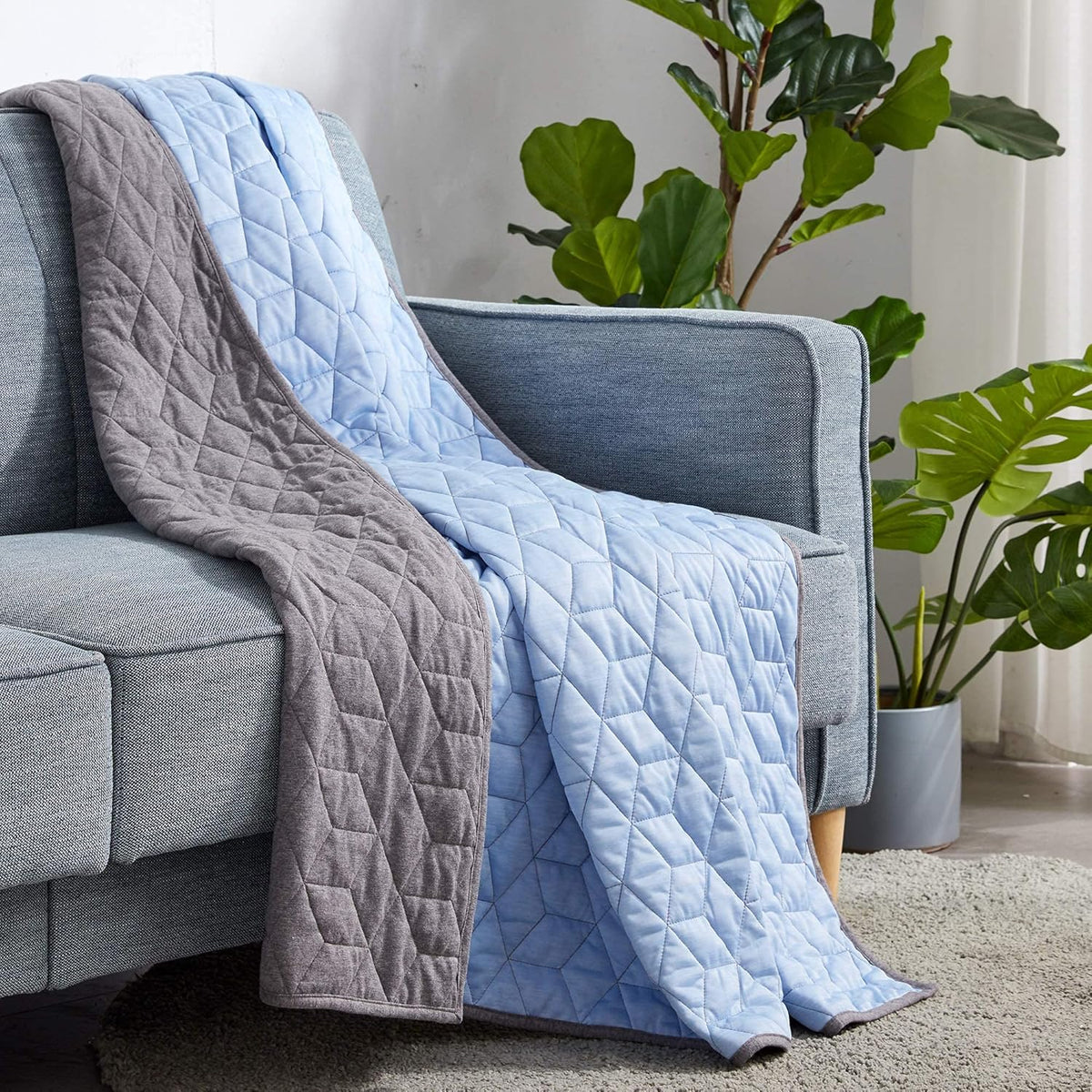 Cooling Blanket Dual-Sided Nylon-Polyester & Jersey Cotton