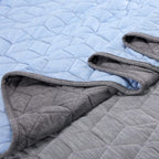 Cooling Blanket Dual-Sided Nylon-Polyester & Jersey Cotton