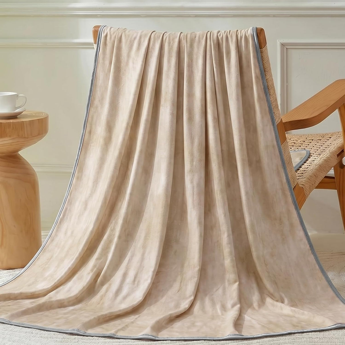 Cooling Blanket Instant Cool-To-Touch Moisture-Wicking