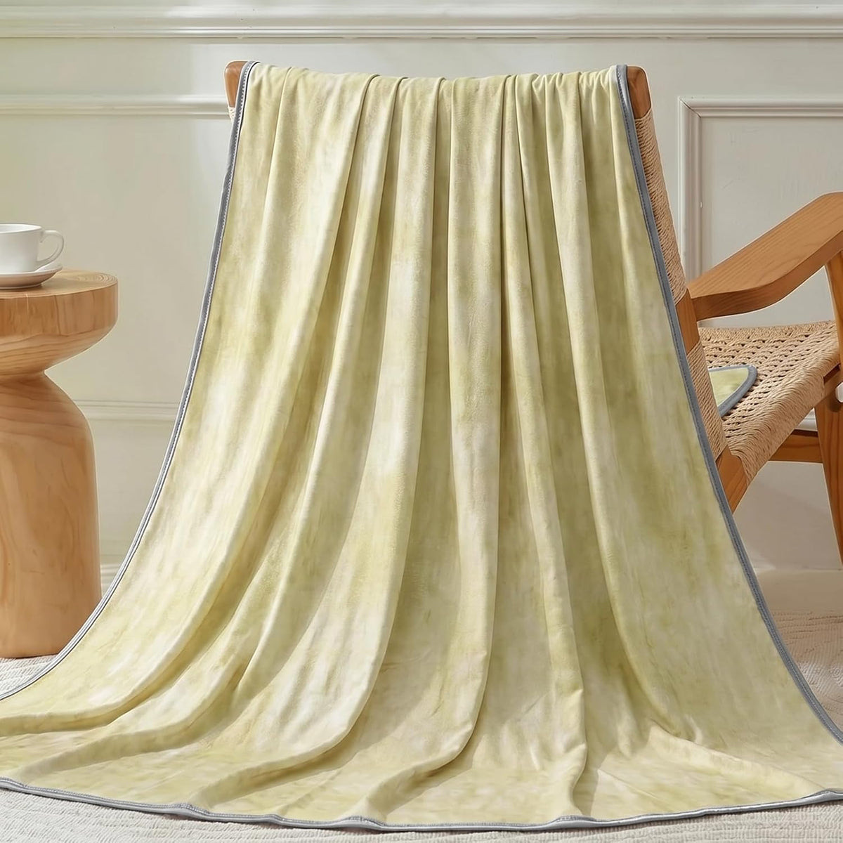 Cooling Blanket Instant Cool-To-Touch Moisture-Wicking