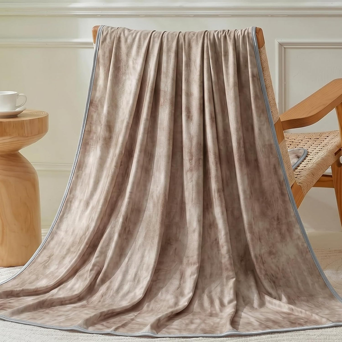 Cooling Blanket Instant Cool-To-Touch Moisture-Wicking
