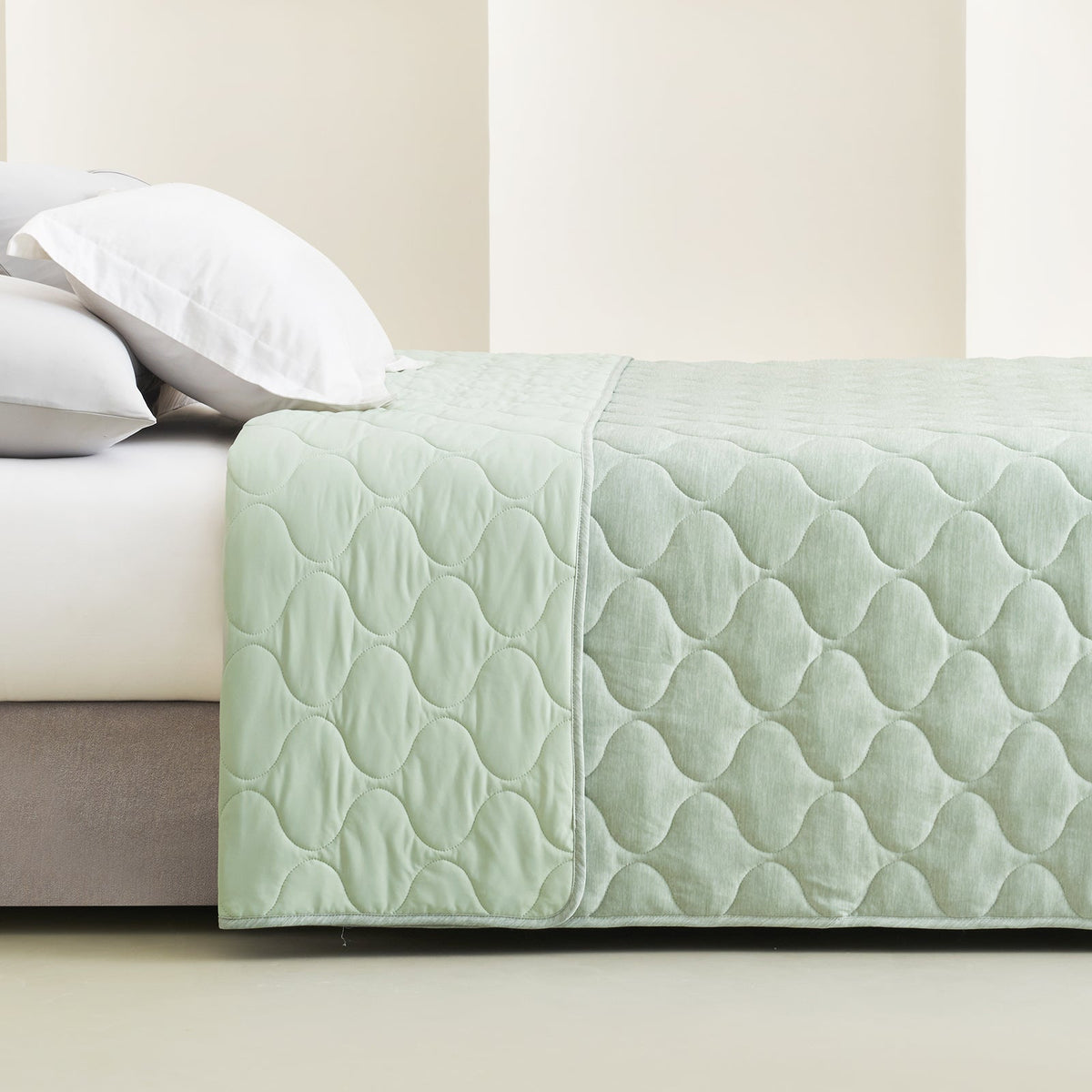 Cooling Blanket Japanese Cooling Fabric Double-Sided & Machine Washable