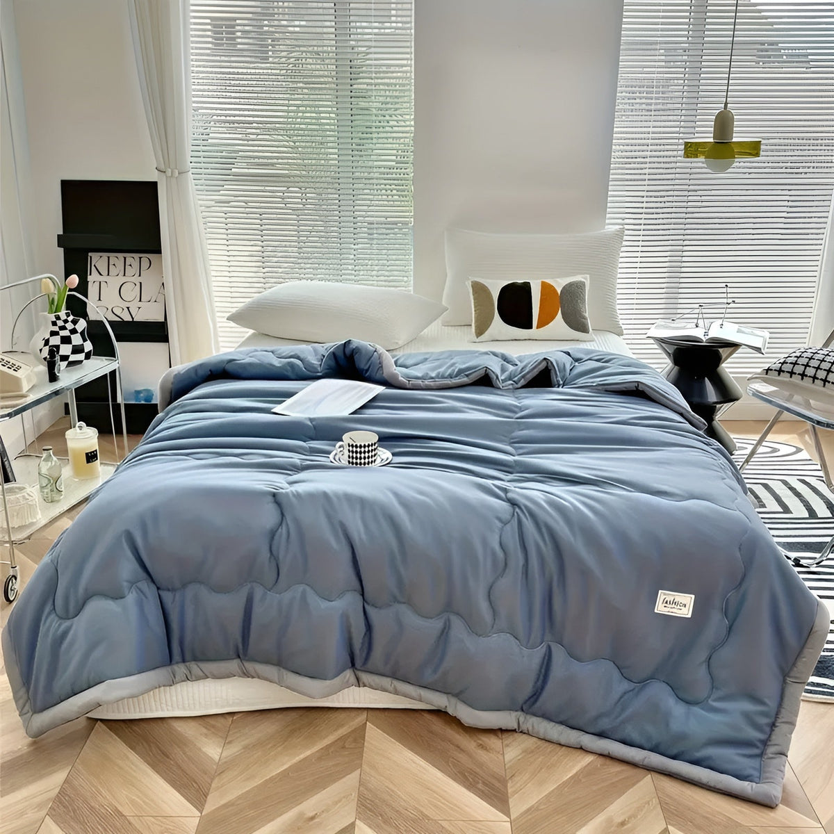 Cooling Blanket Lightweight Breathable Polyester Machine Washable