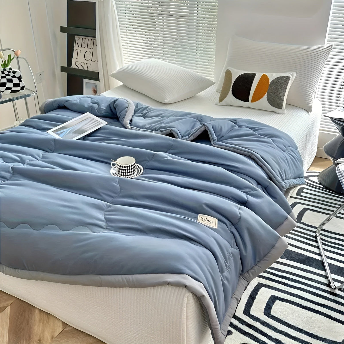 Cooling Blanket Lightweight Breathable Polyester Machine Washable