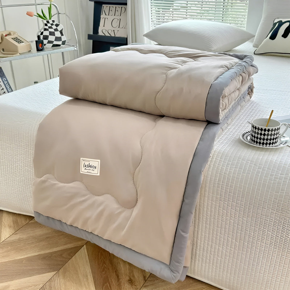 Cooling Blanket Lightweight Breathable Polyester Machine Washable