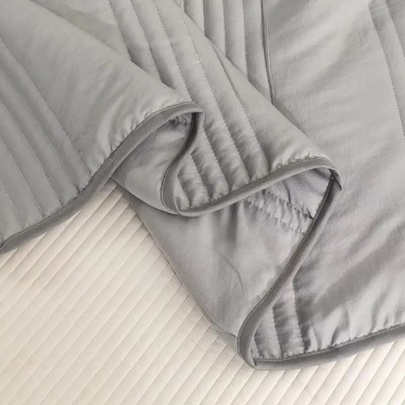 Cooling Blanket Lightweight Breathable Soft-Touch
