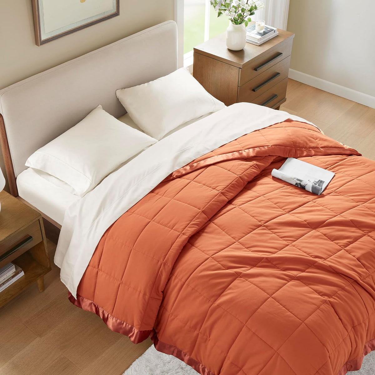 Cooling Blanket Moisture-Wicking Microfiber Down Alternative