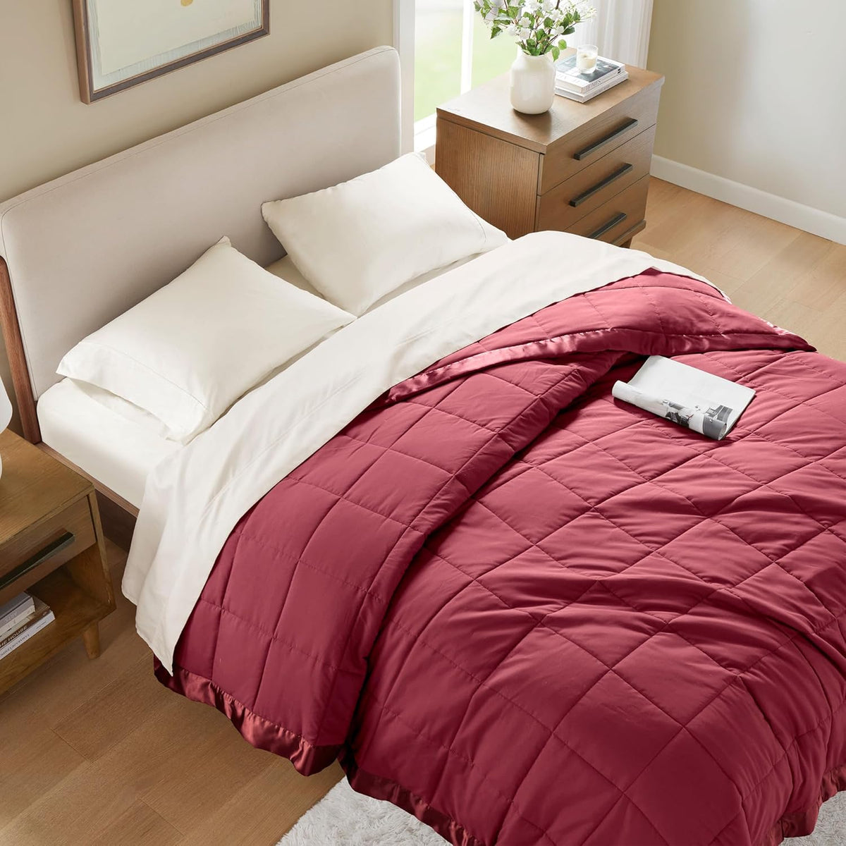 Cooling Blanket Moisture-Wicking Microfiber Down Alternative