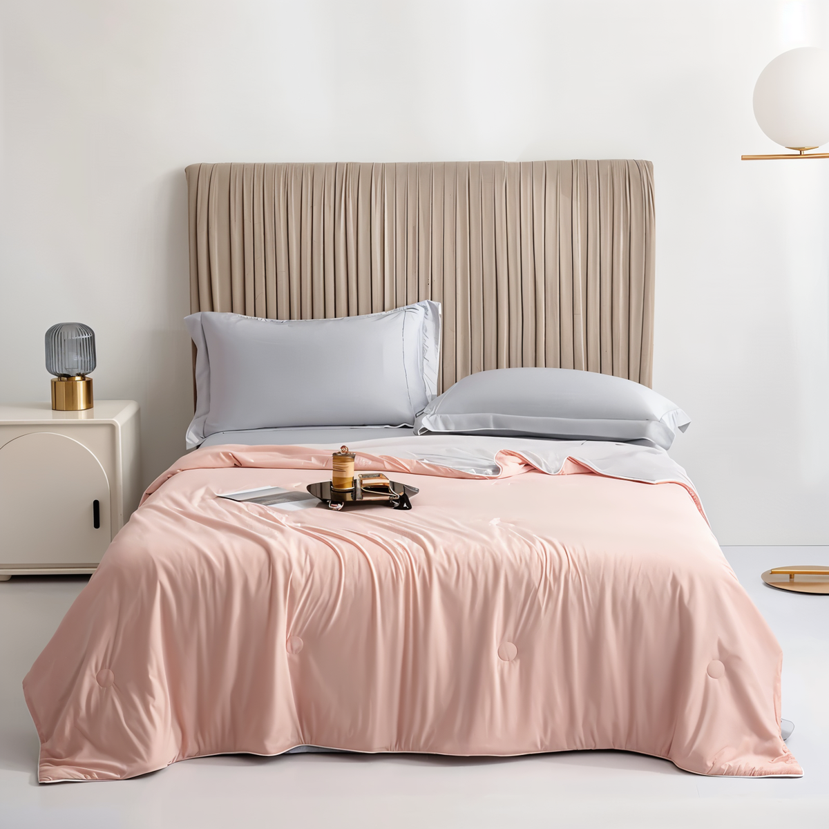 Cooling Blanket Reversible Cooling Fiber Hypoallergenic