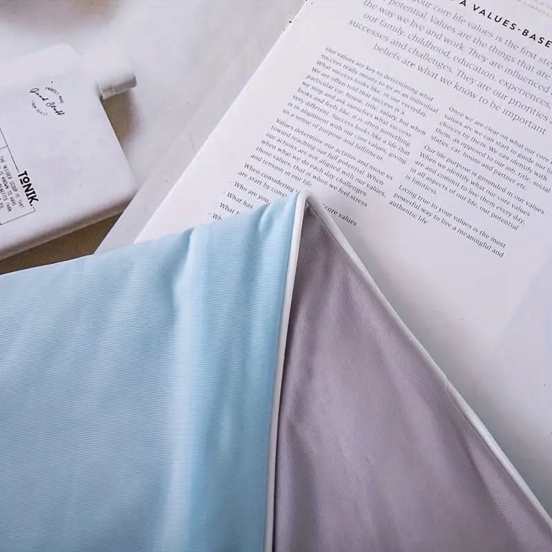Cooling Blanket Temperature-Managing Breathable Moisture-Wicking