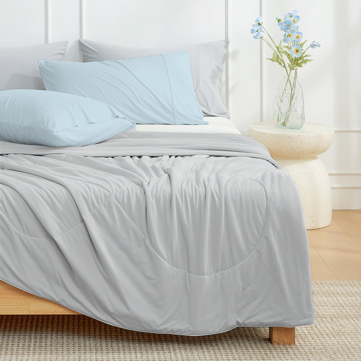 Cooling Comforter Arc-Chill Fabric Lightweight & Breathable