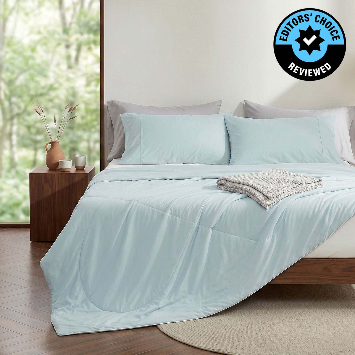 Cooling Comforter Japanese Cooling Fabric Lightweight & Breathable
