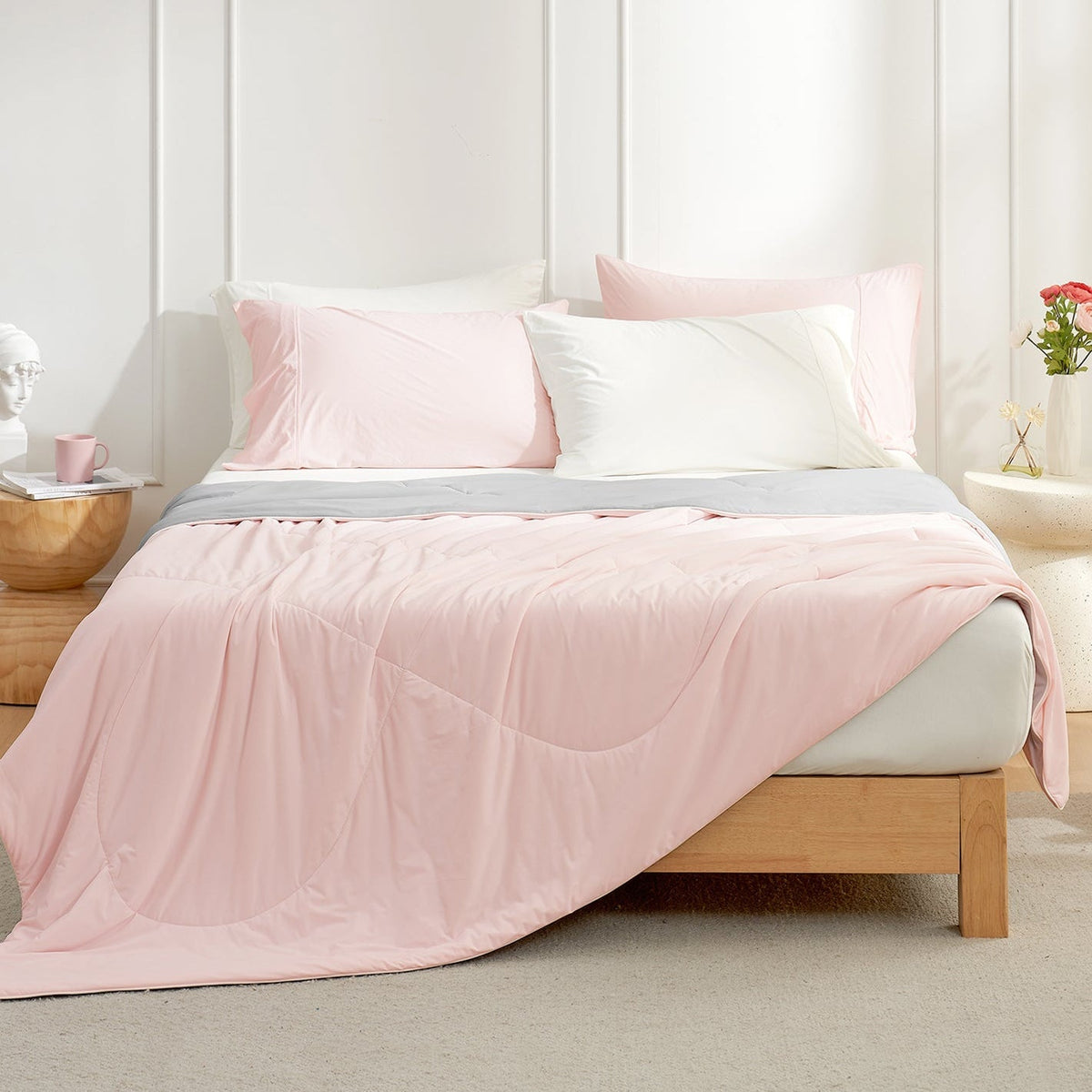 Cooling Comforter Japanese Cooling Fabric Lightweight & Breathable