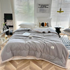 Cooling Comforter Lightweight Breathable Machine Washable